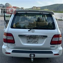 تۆیۆتا لاند کروزەر